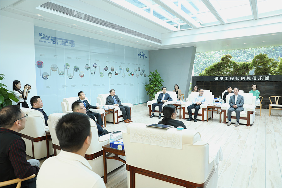 顧問簽約儀式5.jpg 顧問簽約儀式5.jpg