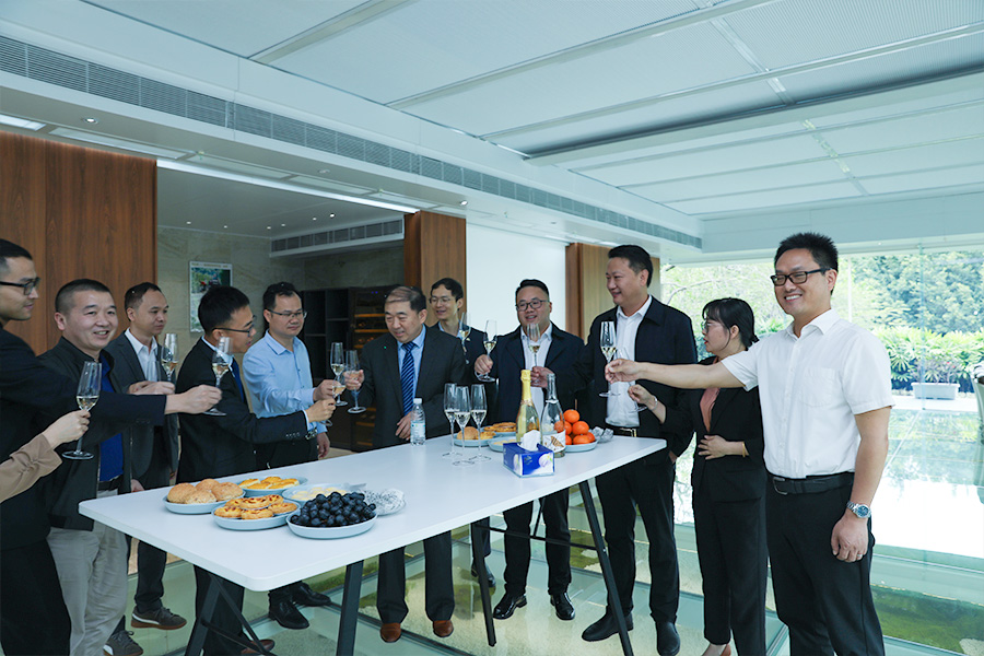 顧問簽約儀式1.jpg 顧問簽約儀式1.jpg